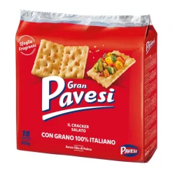 Bolachas Crackers com Sal na Superfície