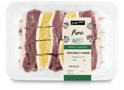 Espetadas de Peru com Ananás
