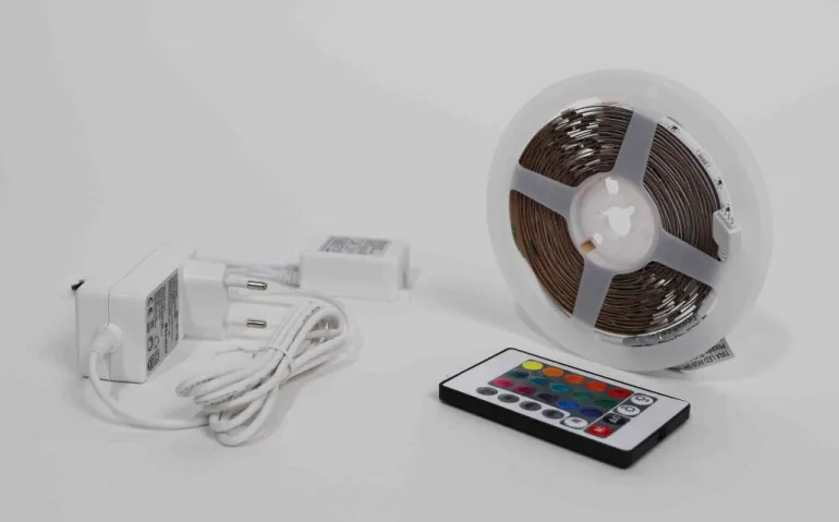 Fita LED RGB 5M 3W 120LM Lethe