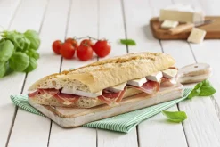 Sandes de Presunto e Brie